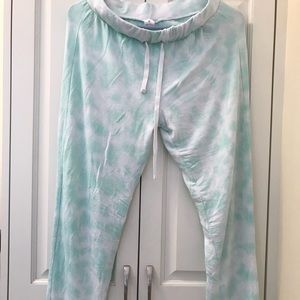 Messy Buns Lazy Days women’s pajama pants Medium